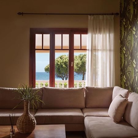 Sea Elegance Villa - On The Beach, By Zantewize Psarou  Екстер'єр фото