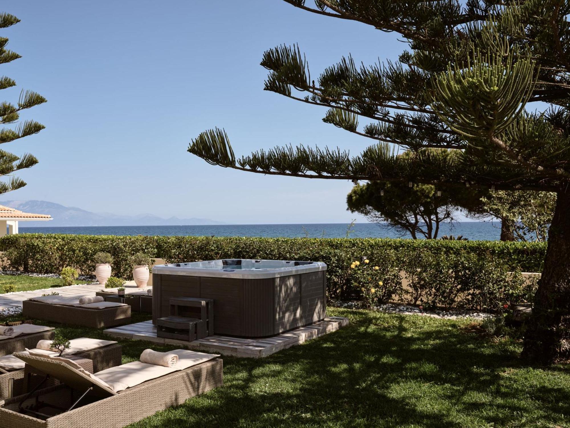 Sea Elegance Villa - On The Beach, By Zantewize Psarou  Екстер'єр фото